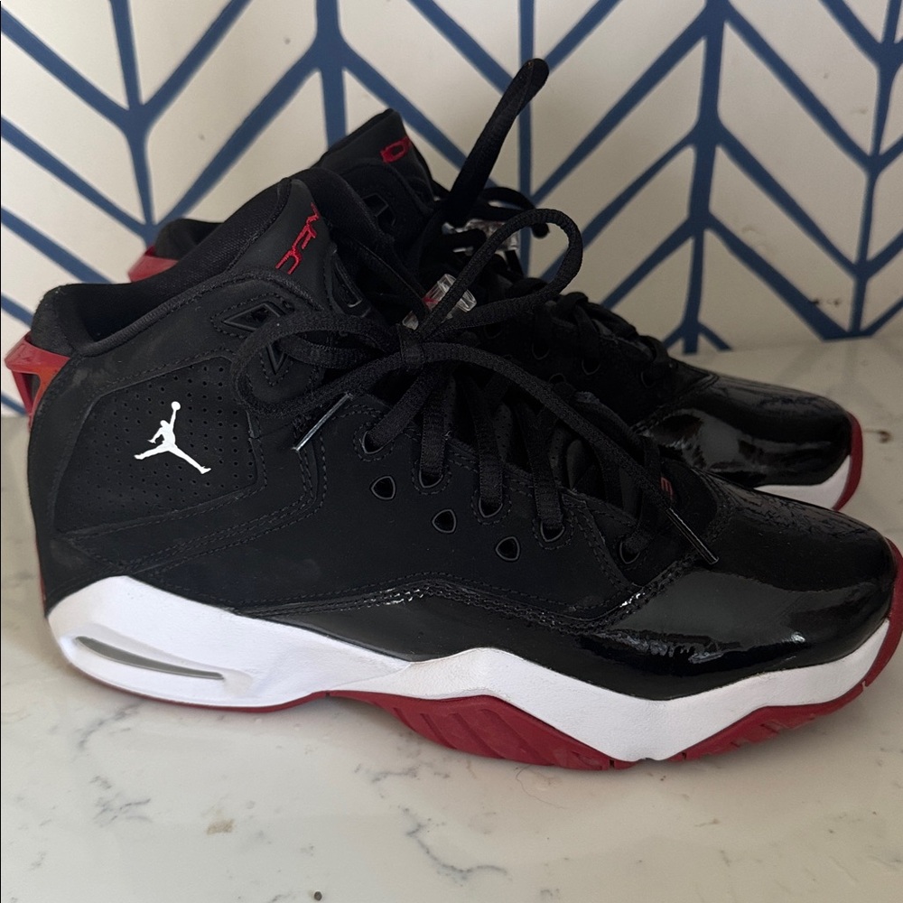Air Jordan B'Loyal sneakers
